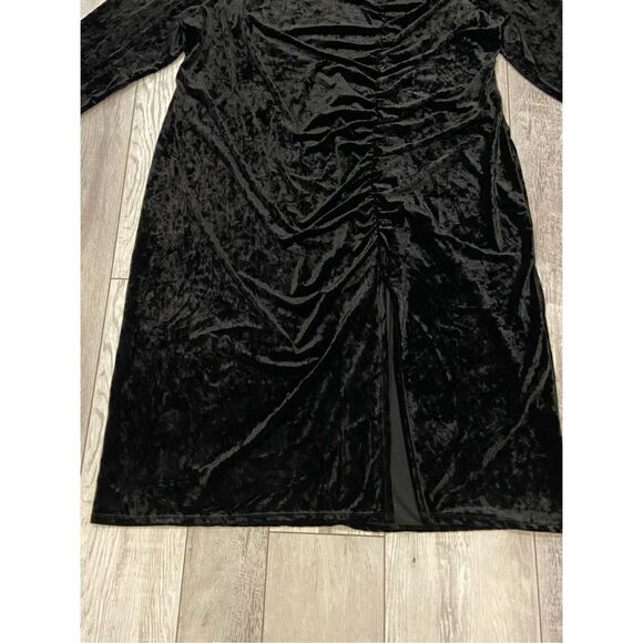 Future Collective faux crushed velvet, black long maxi dress size 3X - Picture 3 of 12